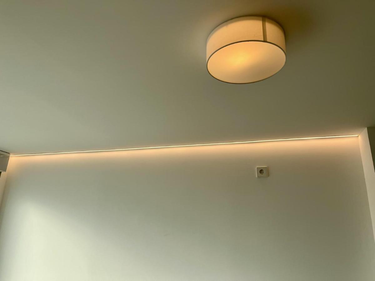 Bernabeu/ C.Universitaria Apartments Madrid Luaran gambar