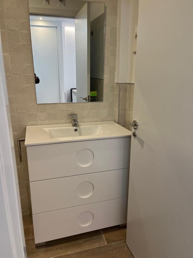 Bernabeu/ C.Universitaria Apartments Madrid Luaran gambar