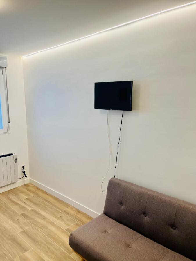 Bernabeu/ C.Universitaria Apartments Madrid Luaran gambar