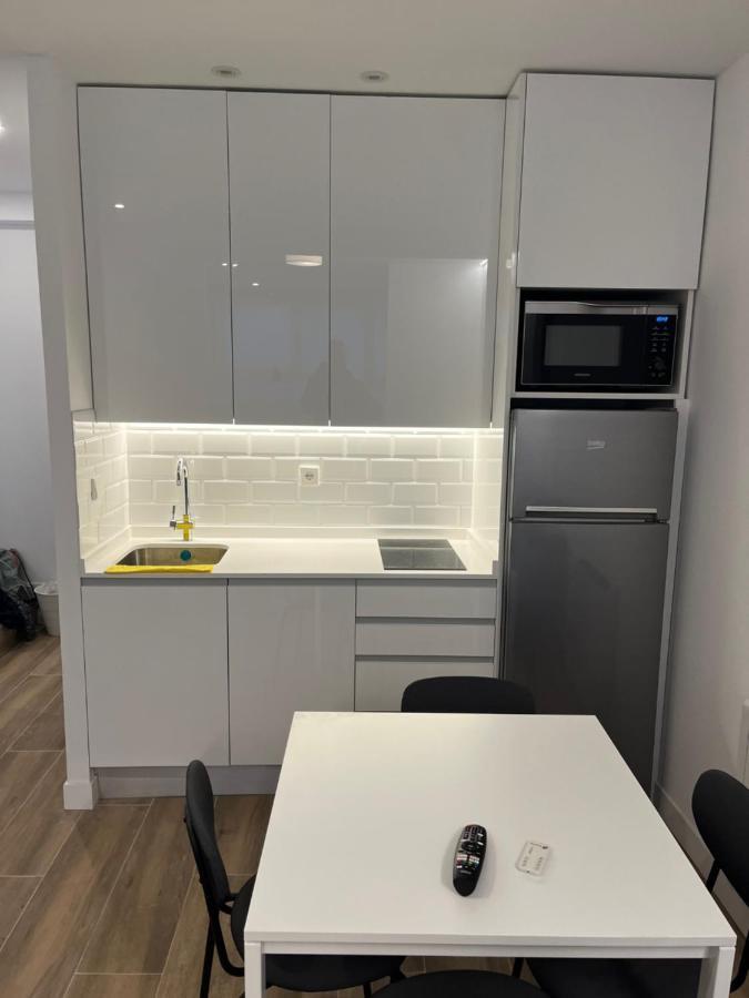 Bernabeu/ C.Universitaria Apartments Madrid Luaran gambar